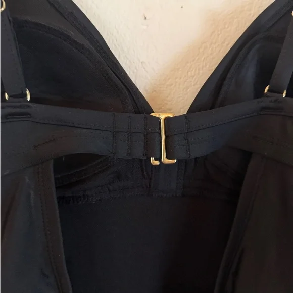 Kona Sol Black One Piece Swimsuit - Picture 4 of 8